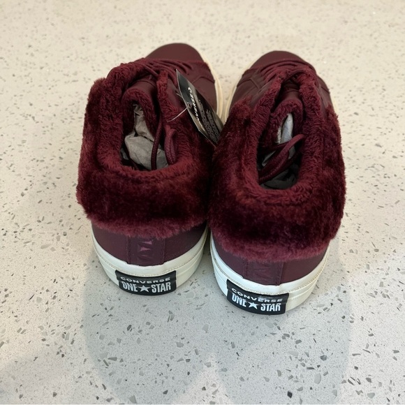 NIB Converse Size 5.5 One Star Oxford Sneakers Burgundy Maroon Fur - Picture 6 of 8